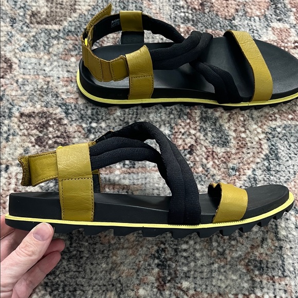 Sorel Roaming Beacon Mustard Yellow and Black Strappy Sandals - Picture 2 of 4